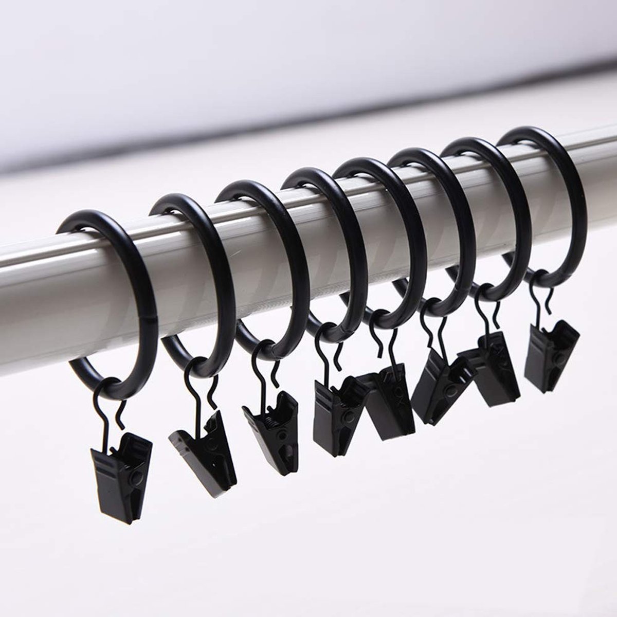 Dailygoods- Gordijnclips 30 Stuks - Multifunctioneel - Gordijnringen met Haakje - Afneembaar - Zwart - Buitendiameter 35 mm