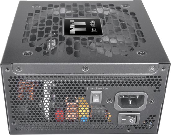 Thermaltake Toughpower GT 750W 80 Plus Platinum (6/7)
