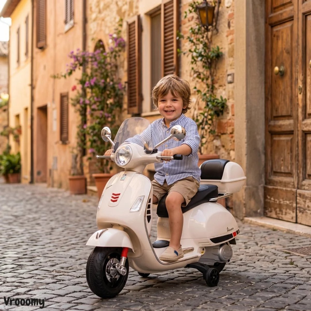 Vespa GT Full Option Elektrische Kinderscooter 3 tot 6 jaar – Officieel Gelicentieerde Kinder Vespa met Kofferbak & Verwijderbare Zijwieltjes – Li-ion Kindermotor met Kunstlederen Zitje, MP3 AUX & USB – Wit — afbeelding 5