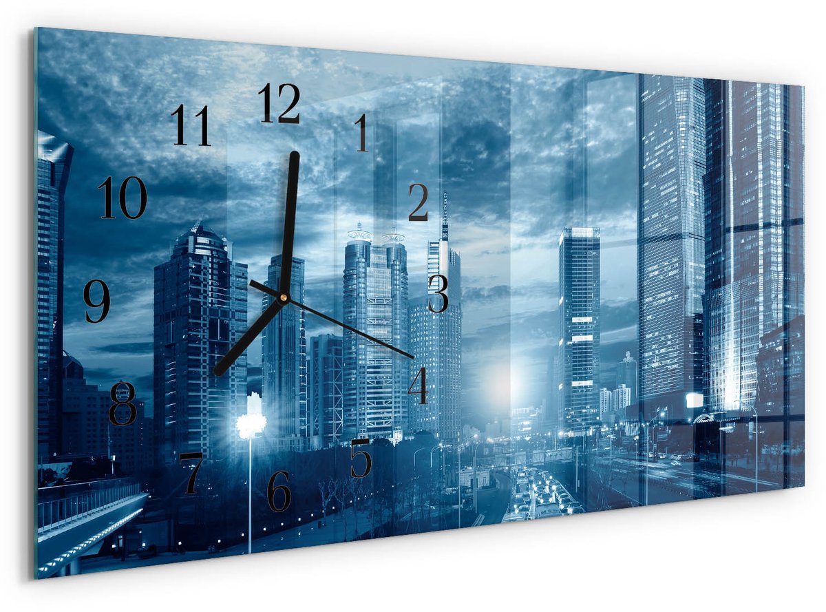TULUP Wandklok - Stad 's nachts Moderne Wandklok Glas - 60x30 cm - Blauw Wandklok Glas Decoratie - Zwarte Handen - Rechthoekige Wandklok - Gekleurde Glazen Klok - Glazen Klok Met Print Blauw - Stad 's nachts