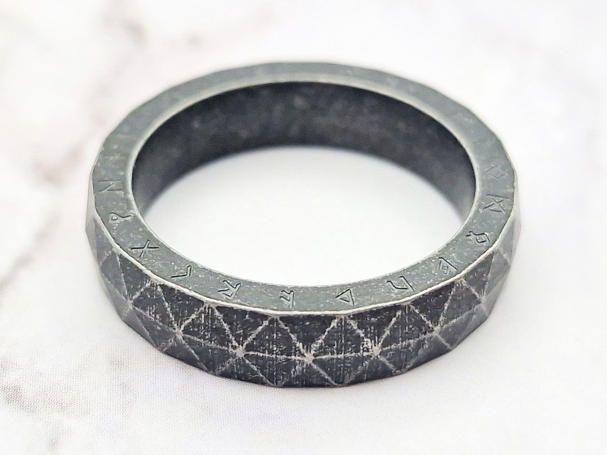 Mei's Viking Geo Runes - Viking Ring - Rune - 316L RVS - Zwart - ringmaat 67 mm