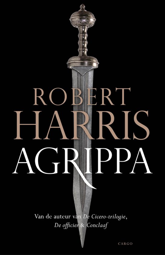 Boek "Agrippa" van Robert Harris met zwaard op zwarte achtergrond.