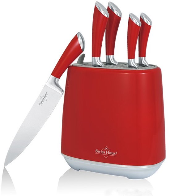 Ensemble de couteaux rouge avec cinq couteaux dans un bloc à couteaux rouge assorti.