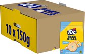 Doos met 10 TUC Bake Rolls Sea Salt pakken.
