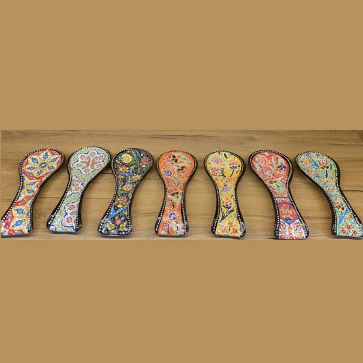 Orient - lepelhouder - Cini Desen - keramiek - wit - stijlvol design 24 cm
