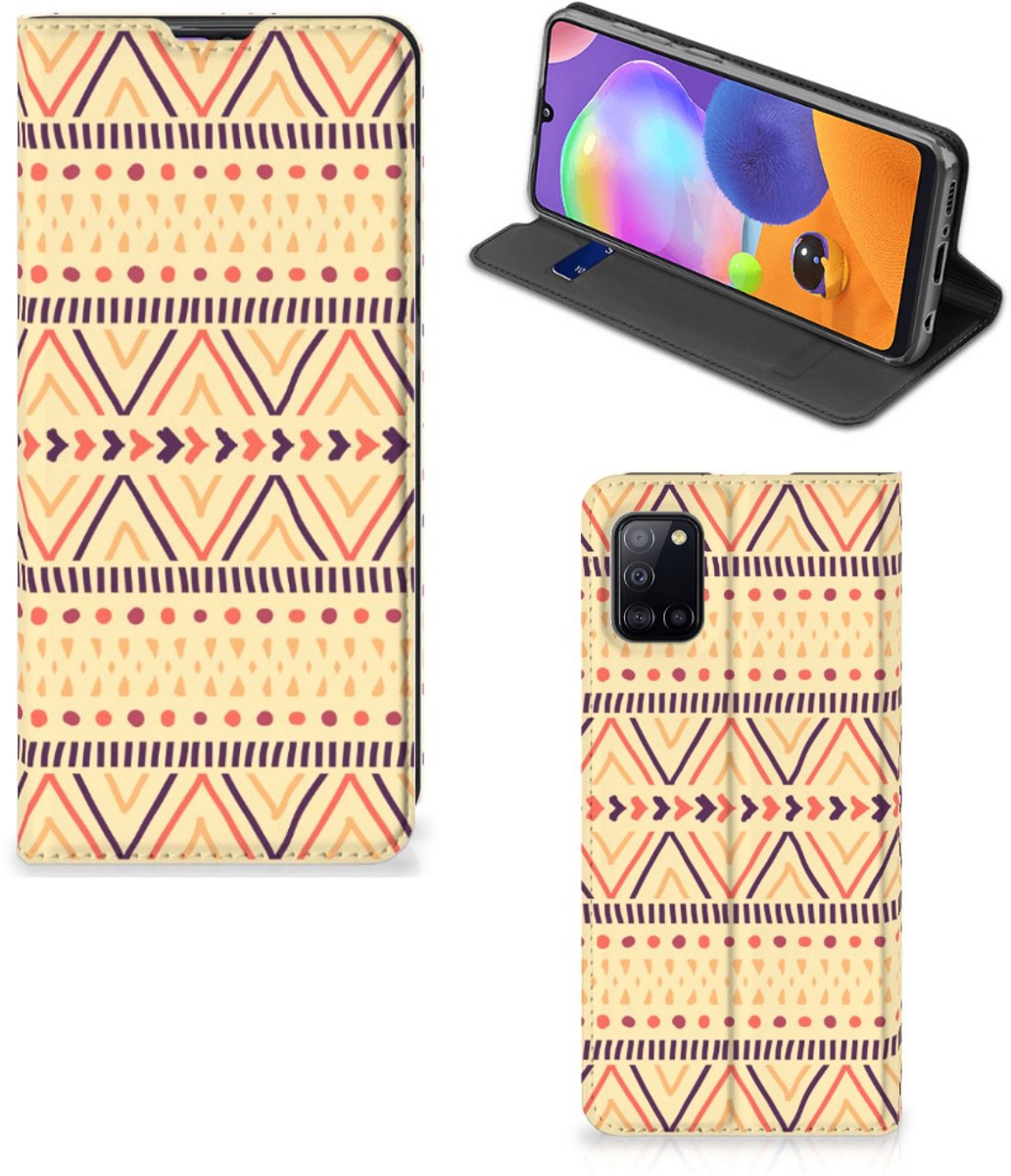 Samsung Galaxy A31 Hoesje met Magneet Aztec Yellow