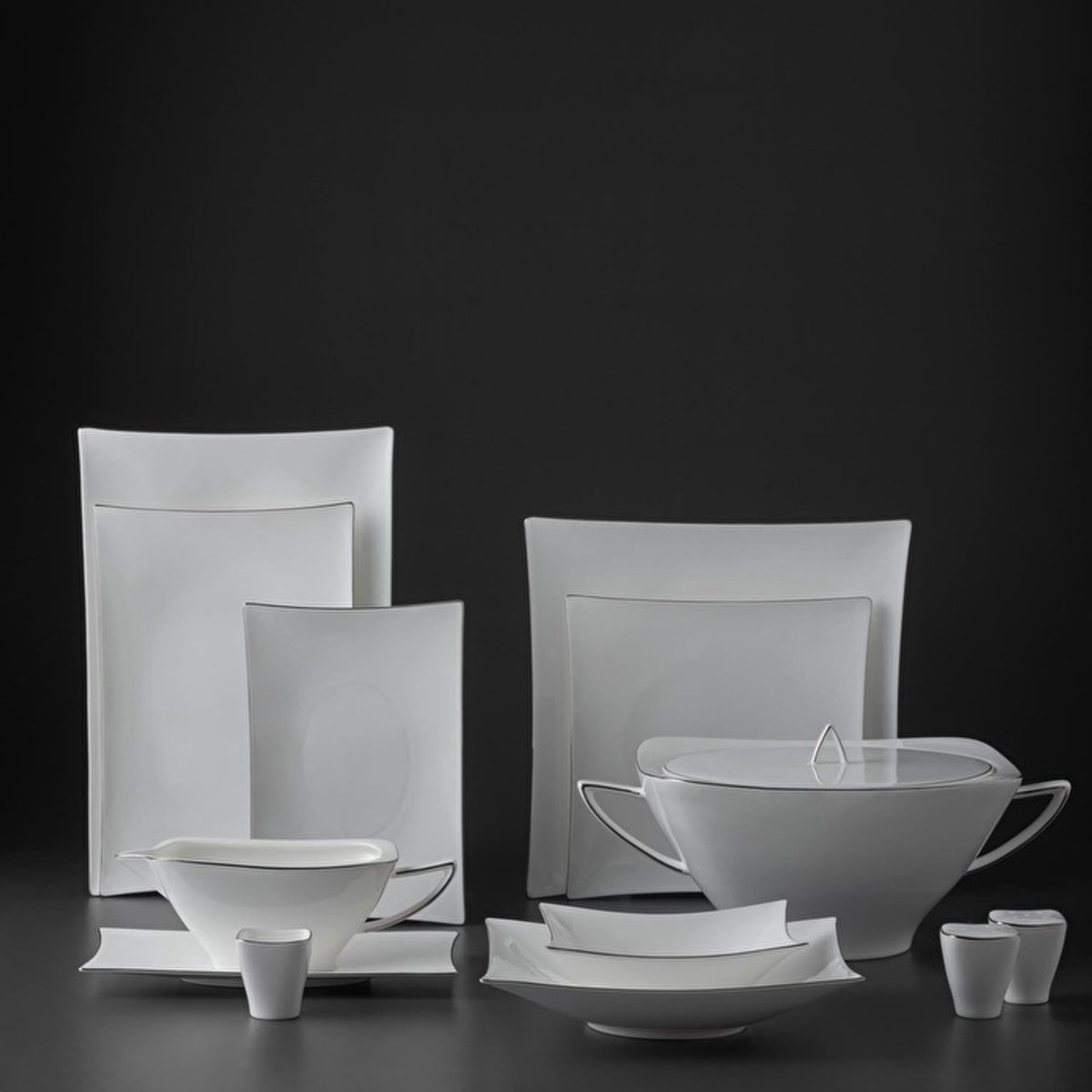 Jumbo Wind Platin Servies 64-Delig – 12 Persoons – Vierkant Porselein Serviesset – Dinerborden Soepborden Dessertborden
