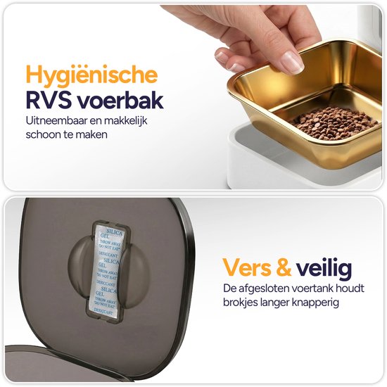 Gouden RVS voerbak wordt uit de witte voerautomaat gehaald. Een zakje met "Silica Gel" is zichtbaar.