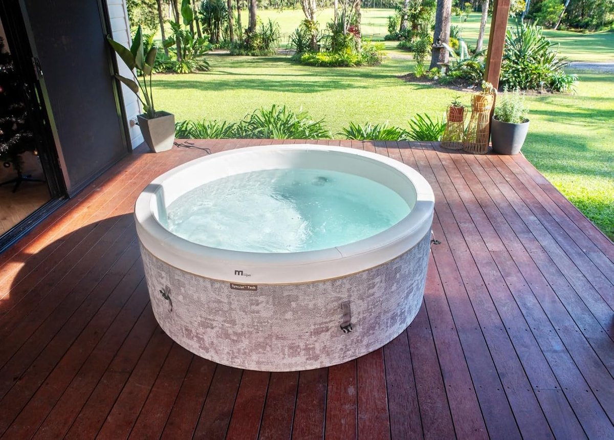 Opblaasbare Jacuzzi 180 x 180 x 65 cm met Verwarming & 130 AirJets + 3 HydroJets – 6 Persoons Luxe Spa met UVC+ Reiniging, Anti-Vorst & Rhino Tech – Grijs – Urbanhome