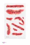 Vel met realistische tijdelijke tatoeages van neplittekens met hechtingen in diverse vormen en formaten.