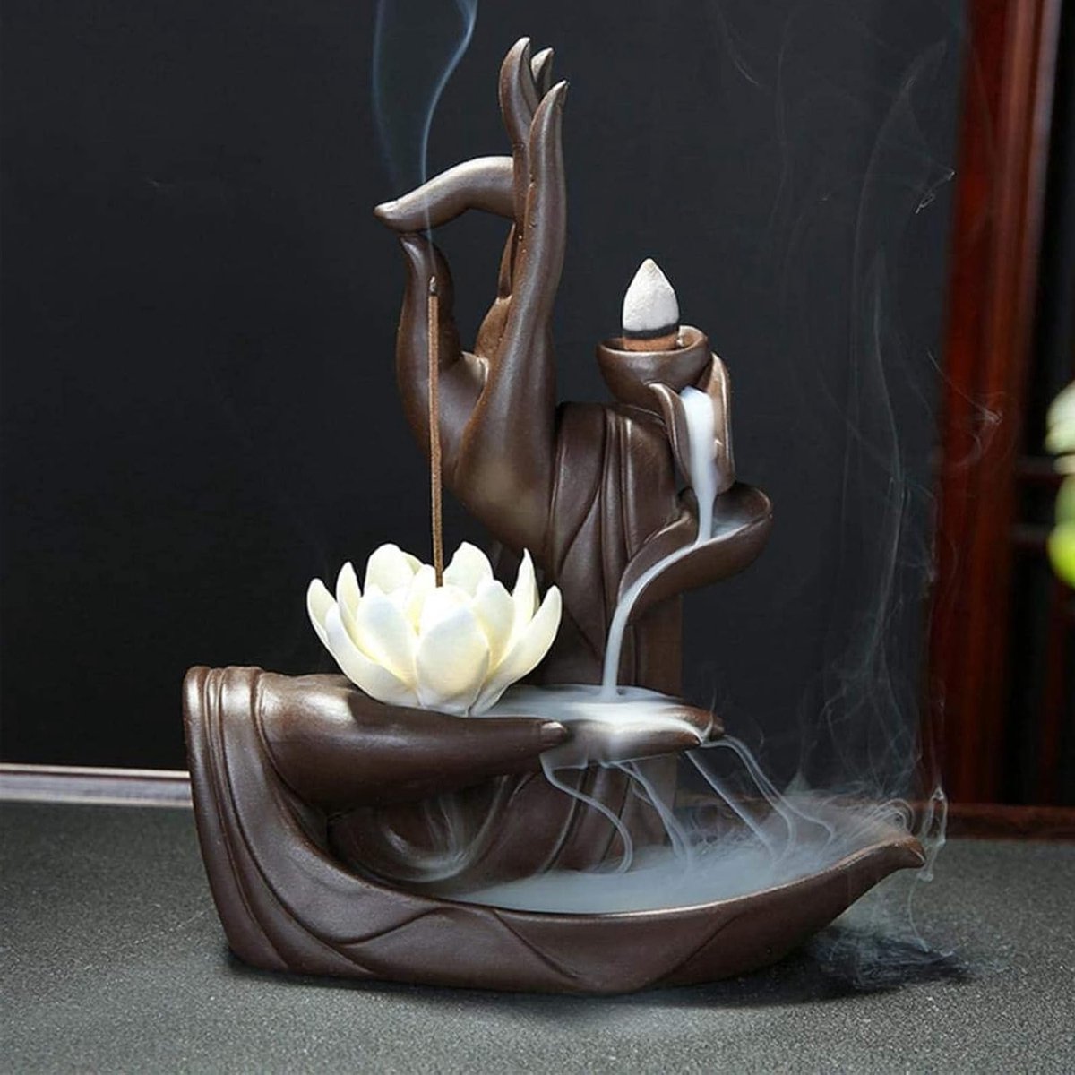 Zen Lotus Backflow Wierookbrander met 20 Backflow Wierookconen, Keramische Waterfall Wierookhouder voor Thuisdecoratie