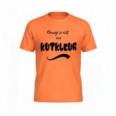 T-shirt Unisex Volwassenen "Oranje is echt een kutkleur" Op Voorkant EK WK Voetbal Europees Wereld Kampioen Kampioenschap Oranje Koning Koningsdag | korte mouw | Oranje/zwart | maat XL