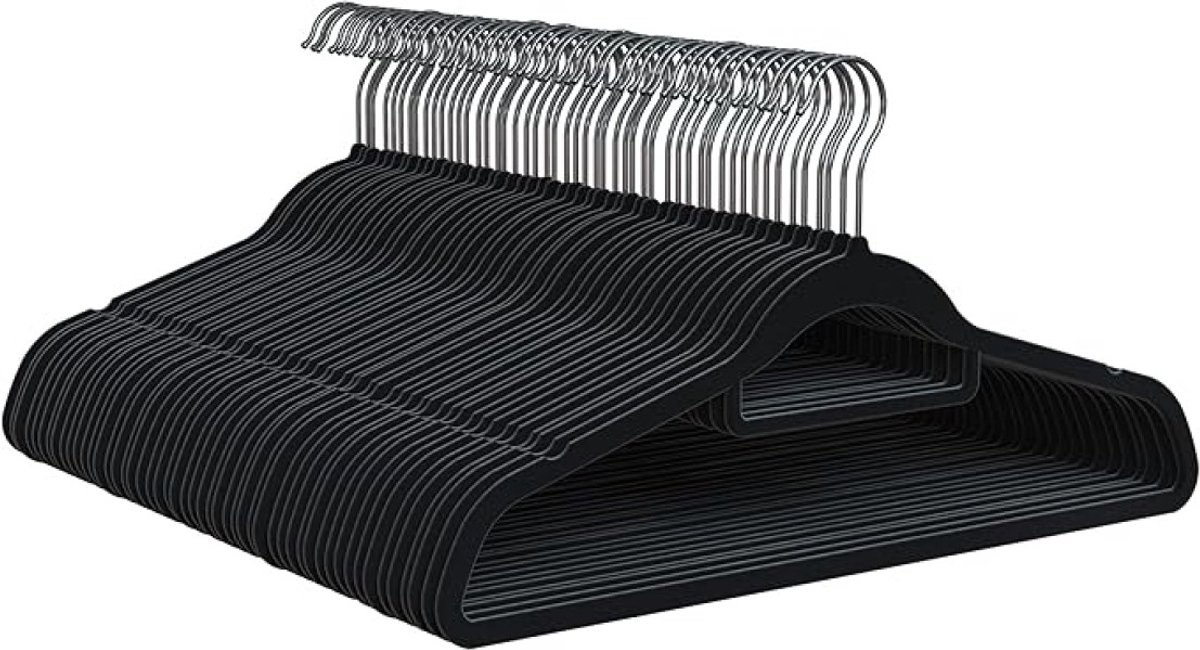 Fluwelen Kleerhangers 50 Stuks - Antislip met Draaibare Haak en Accessoirehouder