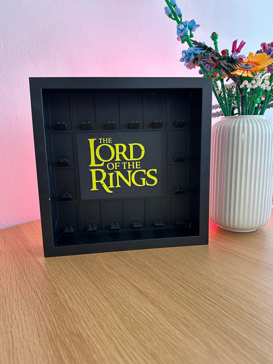 LEGO Minifigure Display Case — The Lord Of The Ring