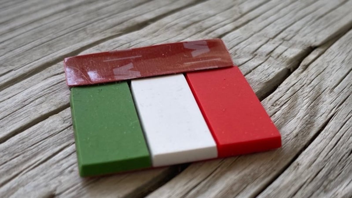 DUCATI vlag label