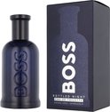 Hugo Boss Bottled Night eau de toilette fles van 200ml en bijpassende doos met silhouet van de fles.