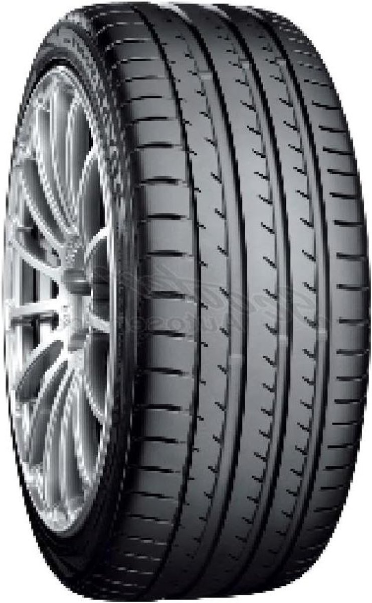 Zomerbanden Personenauto - Auto Banden - Veilig Rijden - Brandstofefficiëntie E - 225/45R17 - Zwart