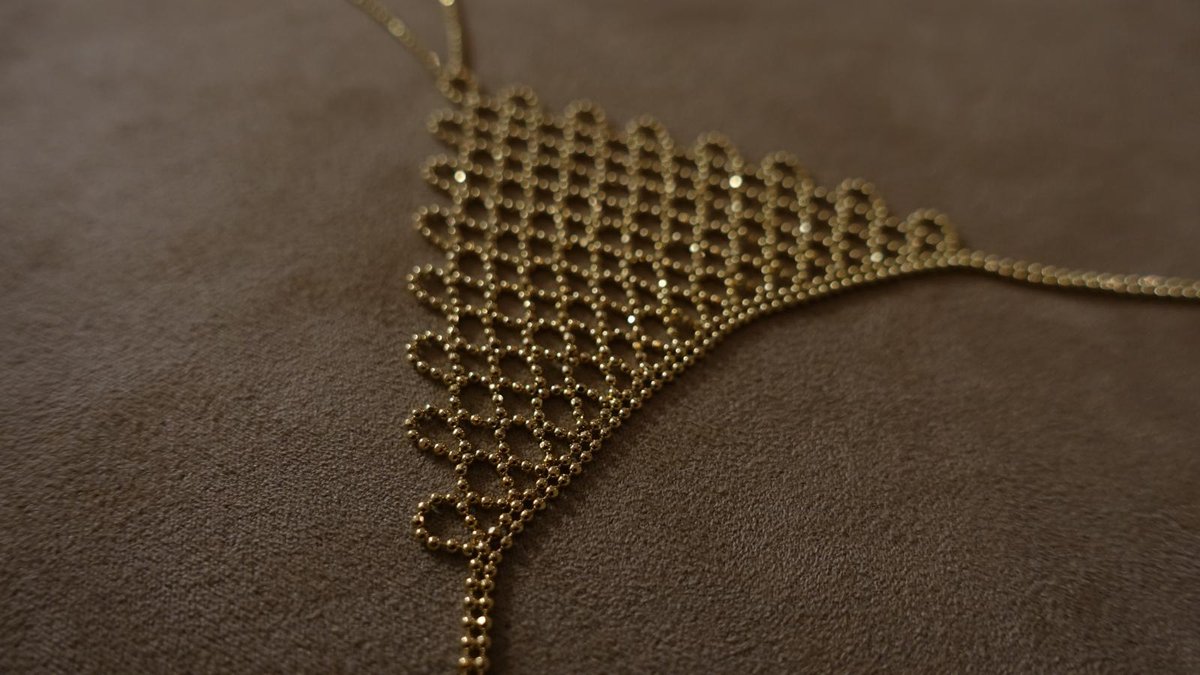Sahmeran met oval design