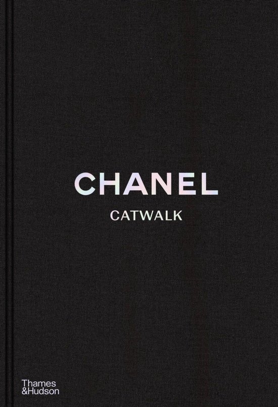 Chanel Catwalk: The Complete Collections - cover