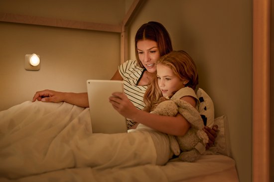 OSRAM LUNETTA RAINDROP nachtlampje incl. daglicht- en bewegingssensor, 0,5W, 15lm, wit, regendruppeldesign, warmwit licht bij 3000K, dimbaar, ingebouwde EU-stekker, voor gebruik binnenshuis van Osram — afbeelding 4