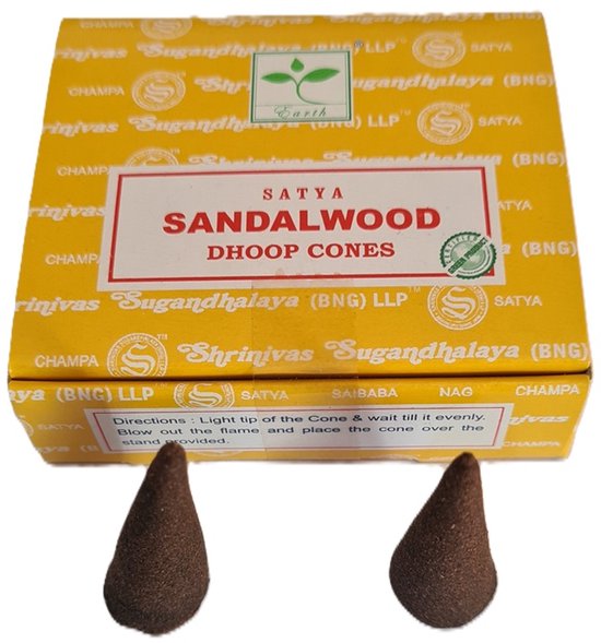 Satya Sandalwood Dhoop Cones verpakking met twee bruine wierookkegels.