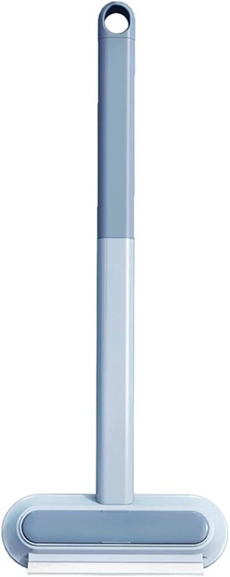Een rechthoekige, blauw en grijs gestreepte haarverwijderaar met een hanger aan het handvat.