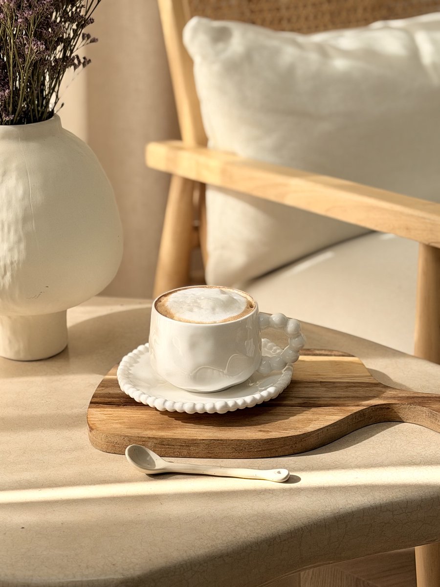 Luxe Almina Pearly Koffiekopjes Set met Schotel - 12-delig - Wit Porselein - 200 ml