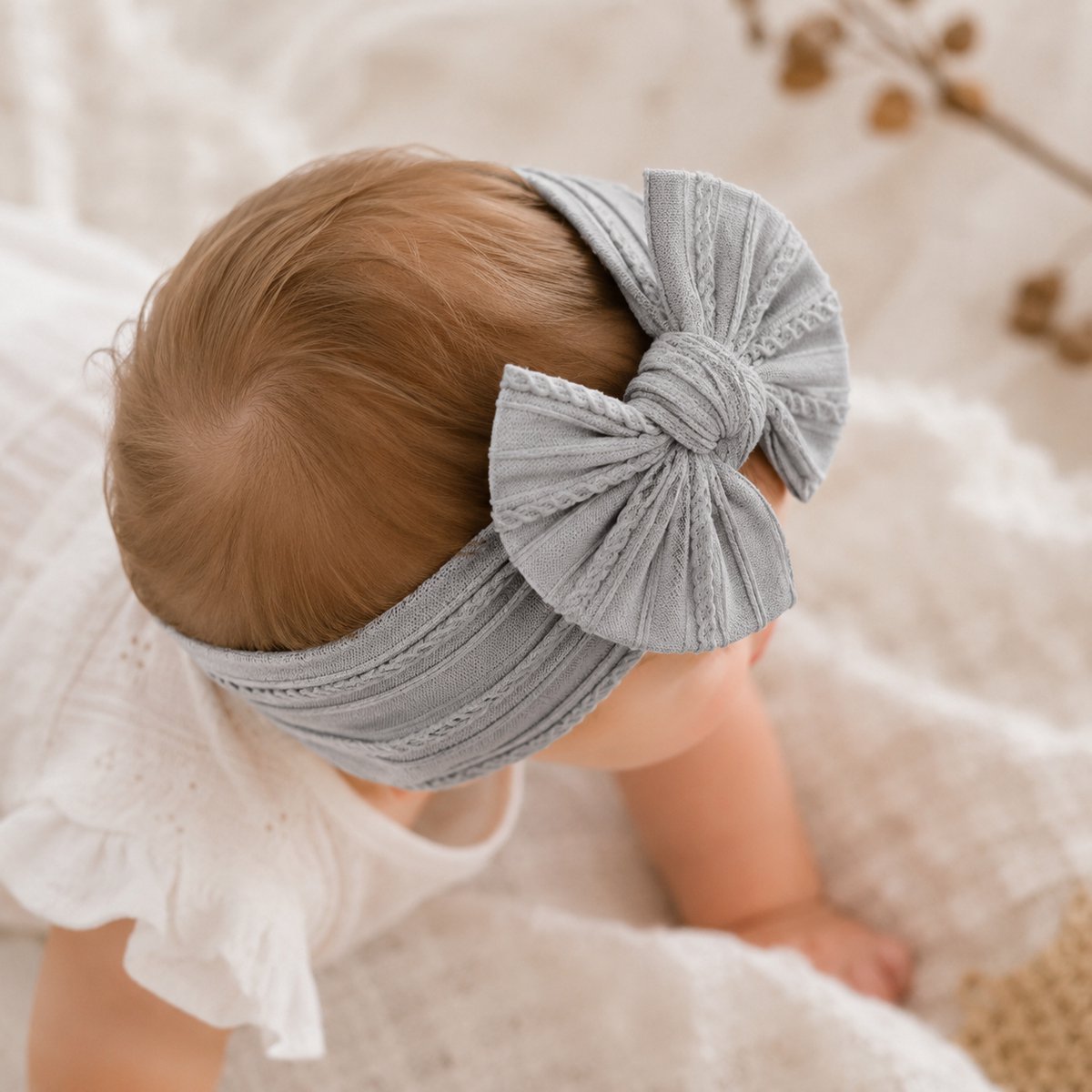 Haar in Stijl® Haarband Heidi Grijs - Brede en zachte baby haarband met een strik | haaraccessoires voor meisjes kinderen