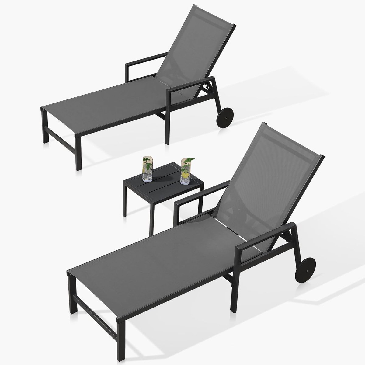 Zonneligstoel set van 2 met tafel verstelbaar 164 x 68 x 36 cm – ligbed met armleuningen en wielen, aluminium frame, textilene outdoor ligstoelen tuin/zwembad tot 150 kg – grijs – Urbanhome