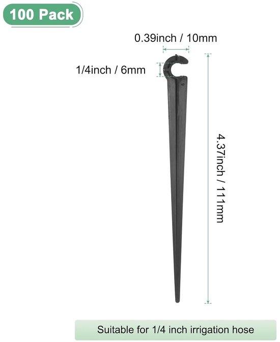 Afmetingen van een enkele zwarte druppelslanghouder: 111 mm lang, 10 mm breed bovenaan, 6 mm breed onderaan. Geschikt voor 1/4 inch (4/7mm) irrigatieslang.
