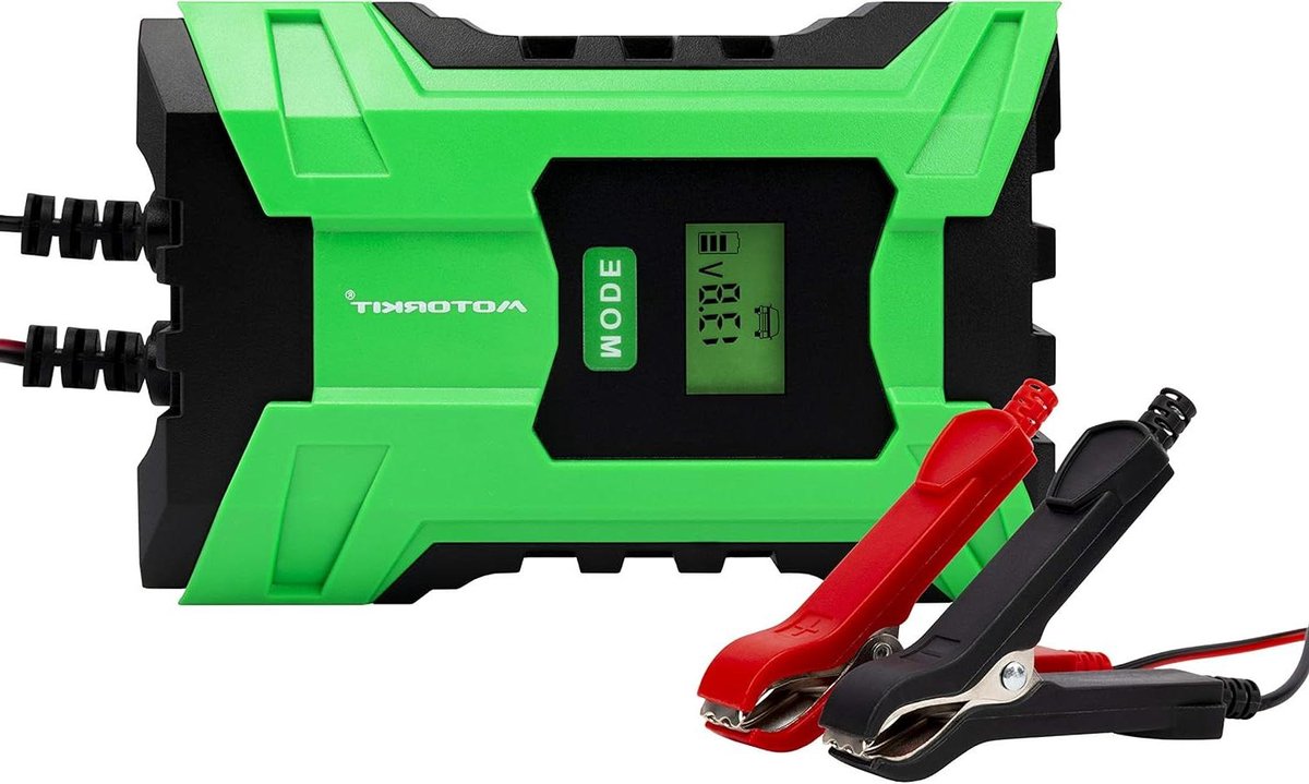 Acculader met LCD - Batterijlader Motor - Accu's Opladen - Intelligent Laadsysteem - 6 Ampère - Groen