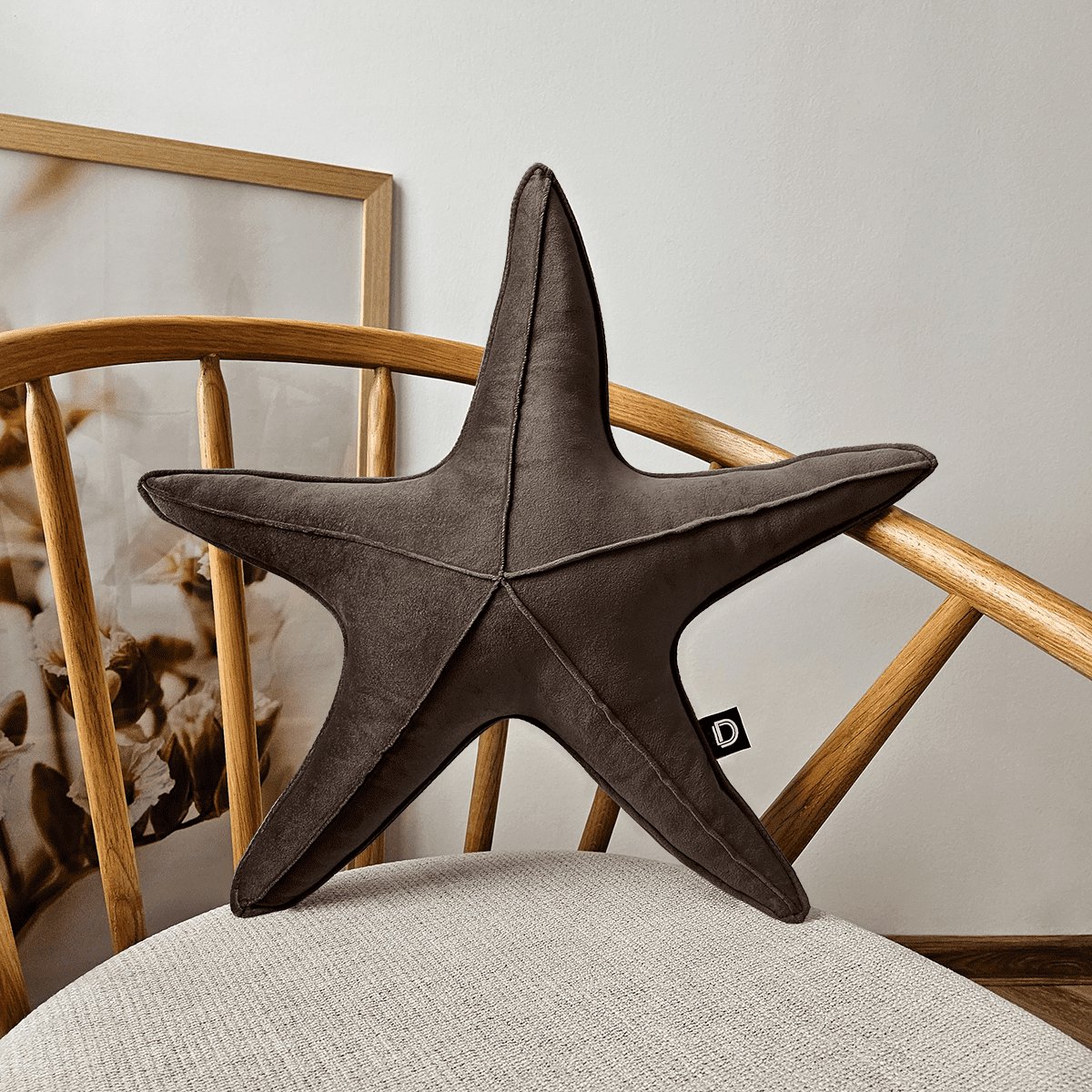 Decordruk VELVET - Decoratieve Stervormige Kussen - Bruin - Velvetstof