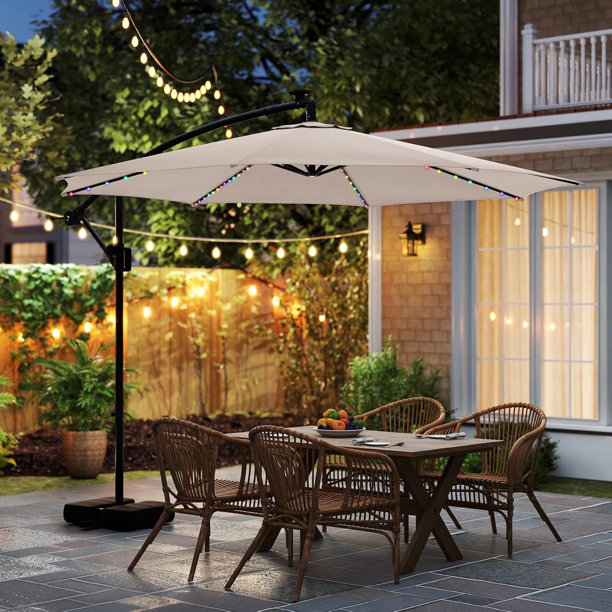 Zweefparasol 300 cm met LED Verlichting, 360° Draaibaar & Kantelbaar, Inclusief Standaard en Zandzakken, Luxe Tuinparasol voor Terras & Tuin – Beige | Nicolehome