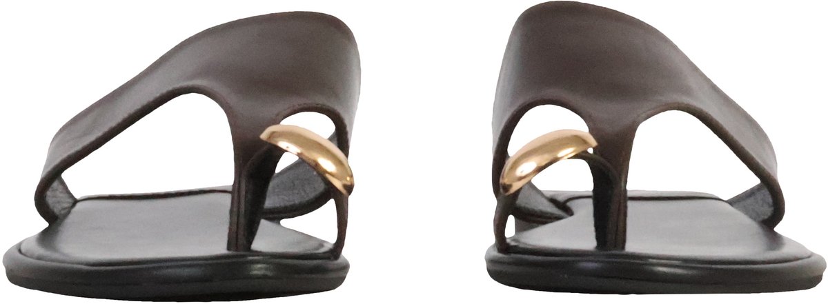 Sandalen om aan te trekken