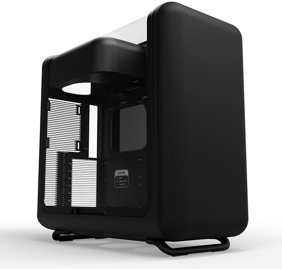Zwarte computertoren met een rond design, mesh paneel aan de zijkant en een glazen paneel aan de voorkant met verlichting.