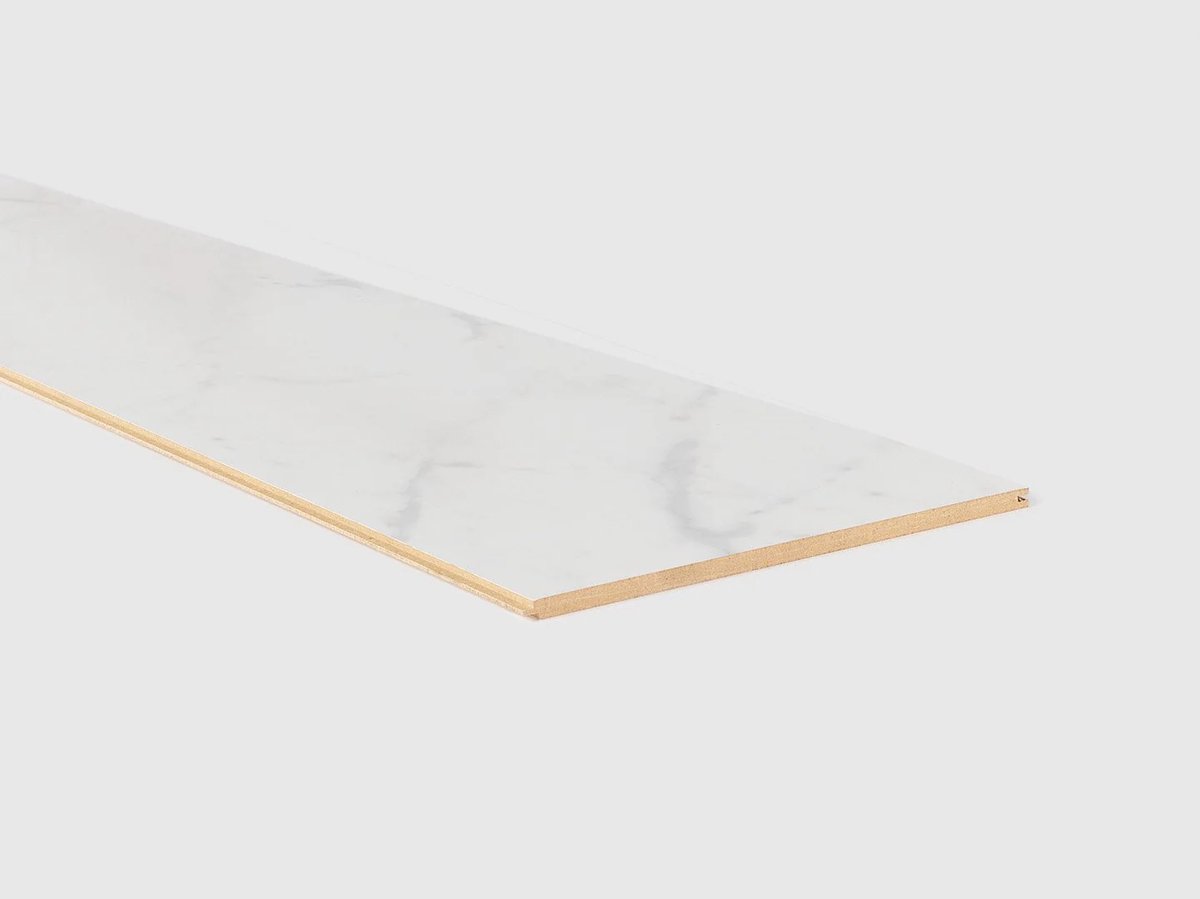 Maestro Overloopvloer Laminaat Witte Marmer – 2050x230x8 mm | Traprenovatie