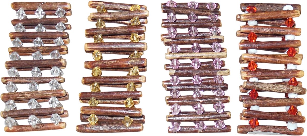 Armbanden met hout en gekleurde steentjes set van 4 stuks.