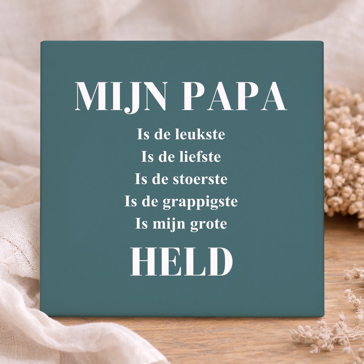 Printazzy - Mijn Papa Is Mijn Held Tegeltje - Vaderdag Cadeau Papa - Lief Cadeau voor Vader - Tegeltje met Tekst - Blauwe Woondecoratie - Origineel Cadeau voor Hem - Papa Quote Tegel