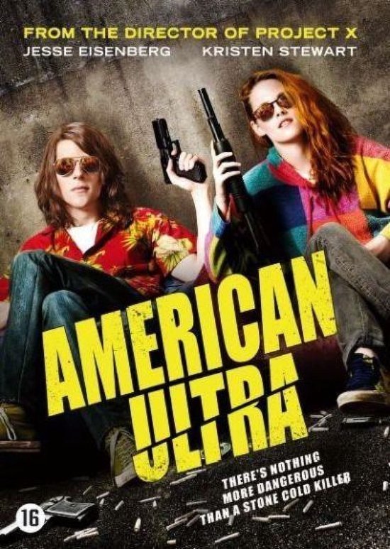 Jesse Eisenberg in een rood Hawaii-shirt en Kristen Stewart in een kleurrijke coltrui met blokjespatroon. Ze zitten met een pistool en geweer.