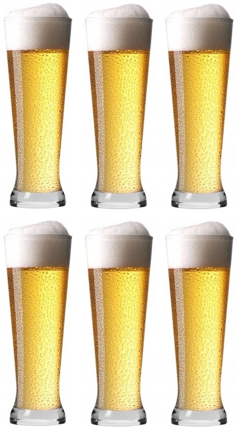 Six grands verres à bière transparents, chacun rempli de bière dorée avec un col de mousse blanc.