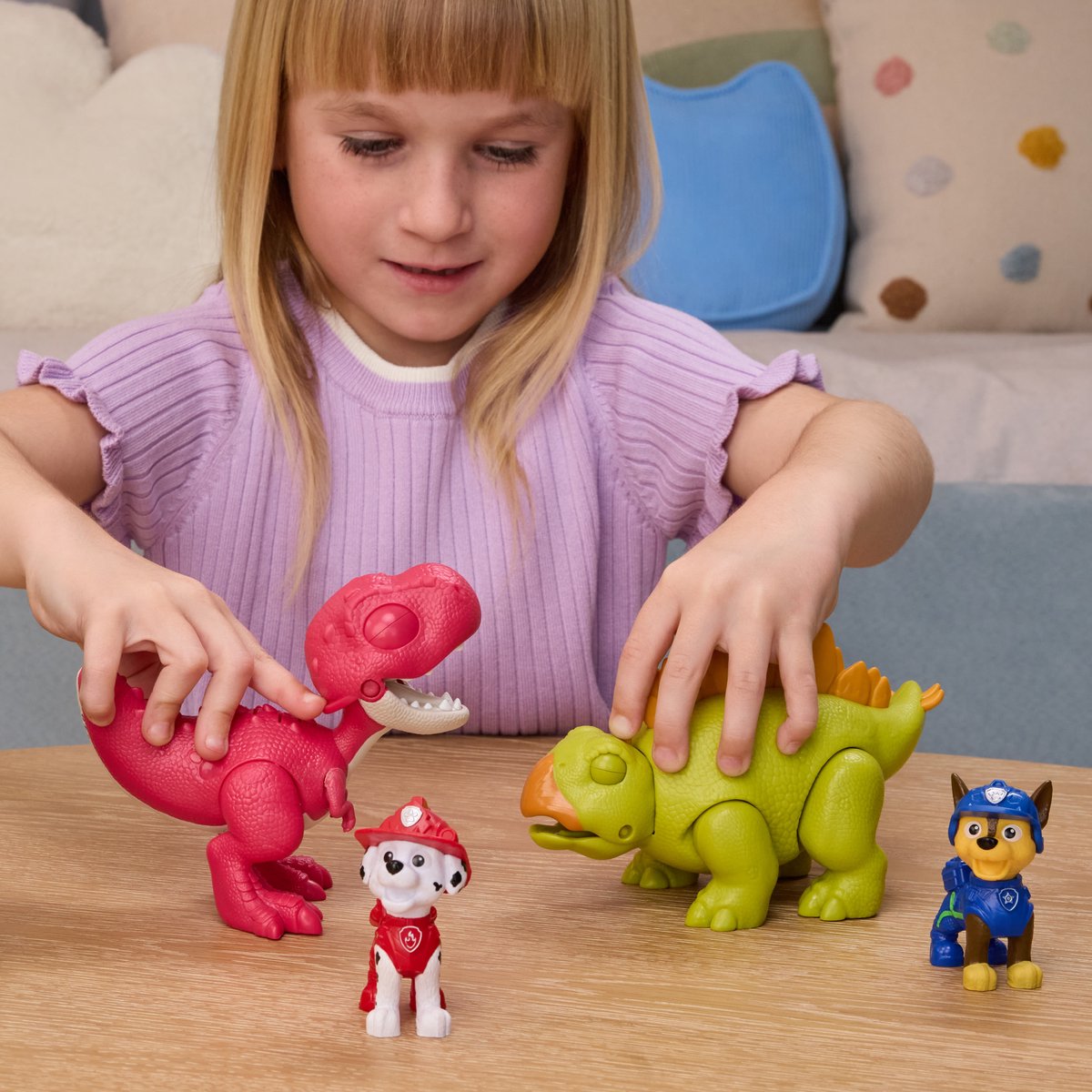 PAW Patrol - De Dino Film - Marshall Roaring Pup Pals, bevat beweegbare speelgoeddinosaurus Rhubarb van 10,1 cm met geactiveerde geluiden en Marshall-actiefiguur — cadeau in Spellen & Speelgoed - foto 3