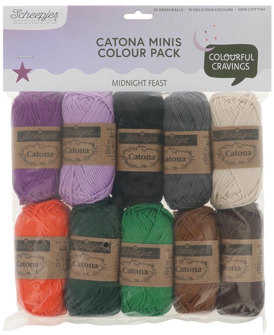 Paquet de 10 pelotes de fil Scheepjes Catona dans les couleurs violet, lilas, orange, vert, marron, gris, noir et beige. Le titre 'MIDNIGHT FEAST' est sur l'emballage.