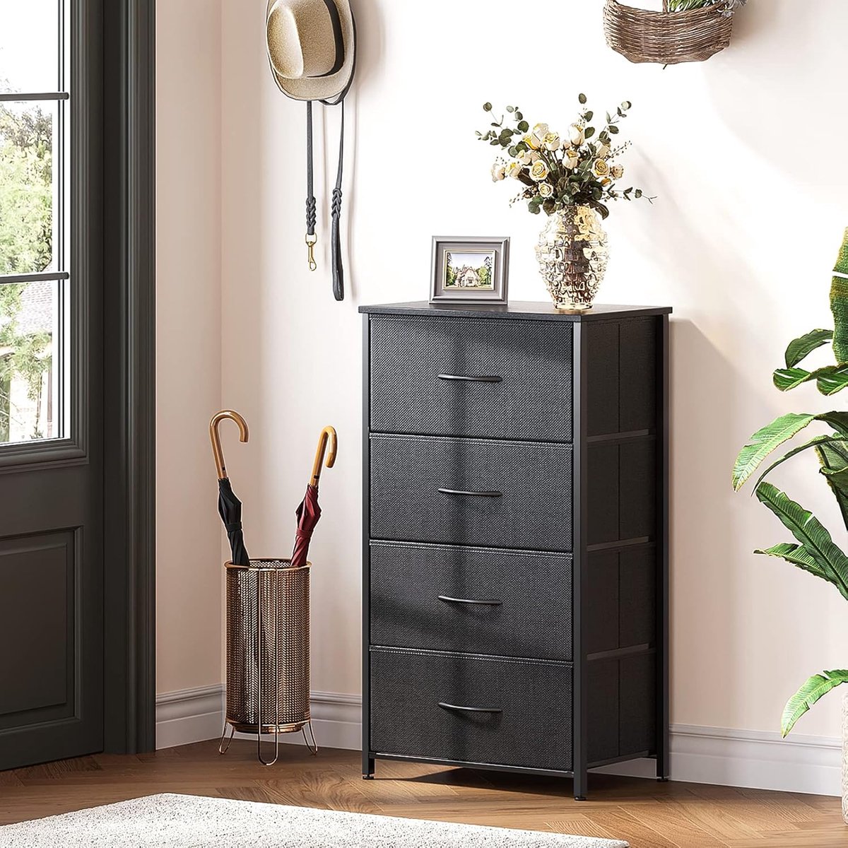 Commode 4 Laden 80x40x30 cm Smalle Opbergkast met Stoffen Laden Stalen Frame en Houten Blad Moderne Slaapkamer Kast Zwart Urbanhome