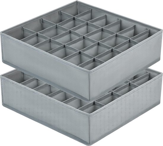 Twee grijze stoffen lade-organizers, de bovenste met 24 vakken, de onderste met 12 vakken. Vanuit vogelperspectief.