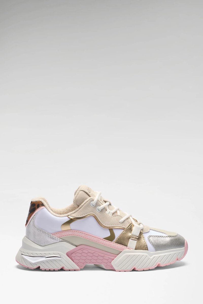 SNEAKER