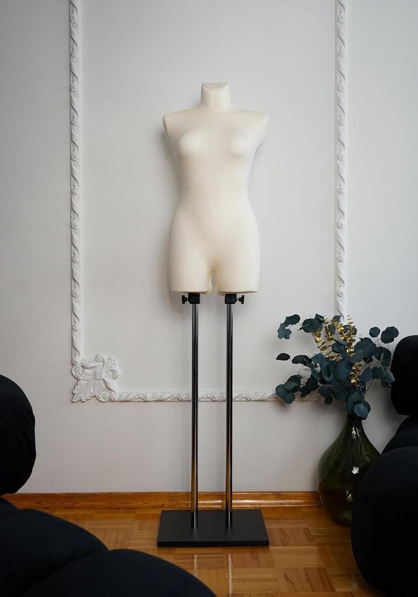 Dames Naaipop - Kleermakersmodel Vrouw - Kleding Maken - Naalden in Torso - L/XL 100 cm Borst - Ecru