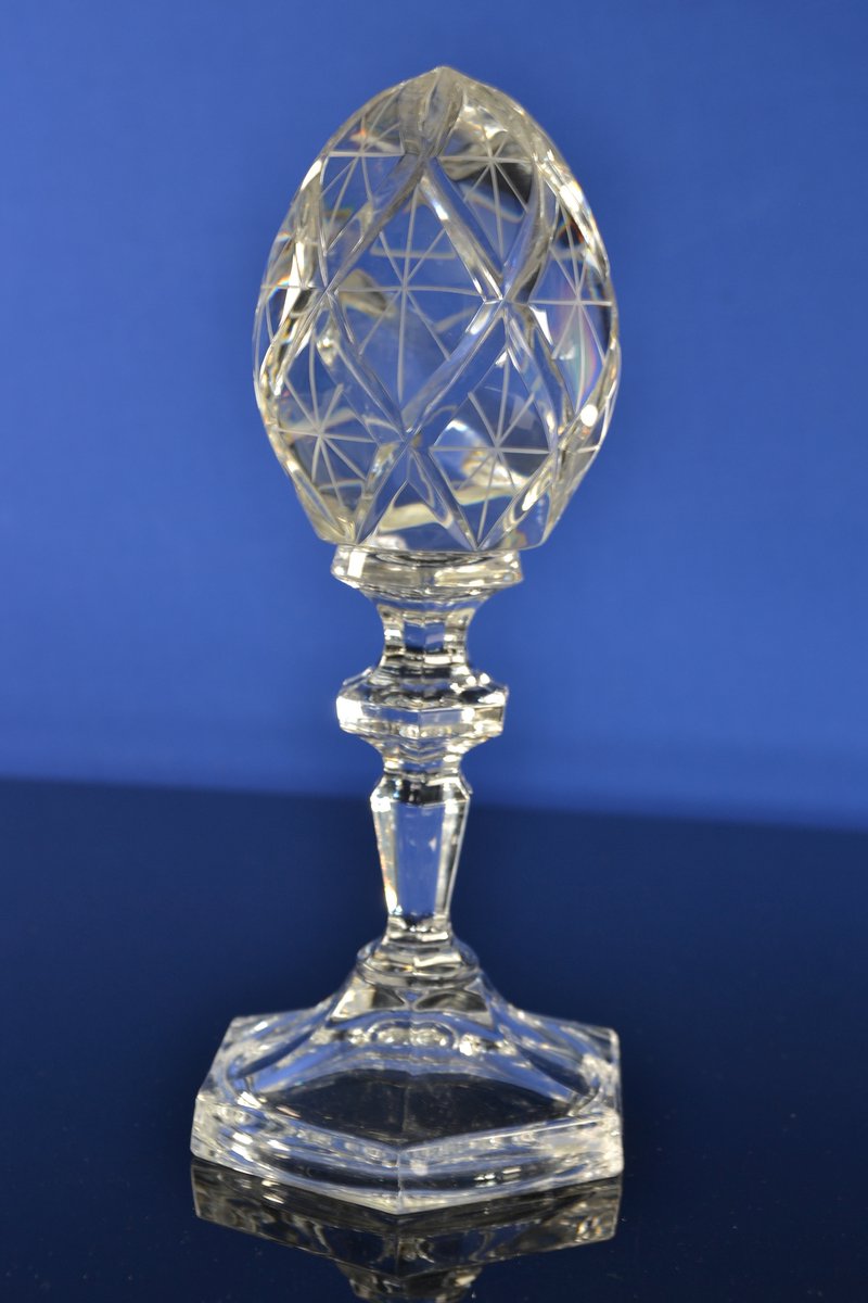 Luxe Kristallen Decoratie Ei op Voet – Geslepen Kristallen Ornament