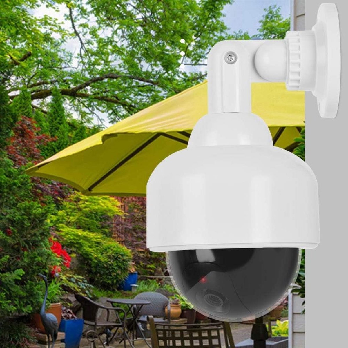 Dummy Beveiligingscamera - Nep Camera - Woning Beveiligen - Knipperend Rood LED - 359 gram - Wit Zwart