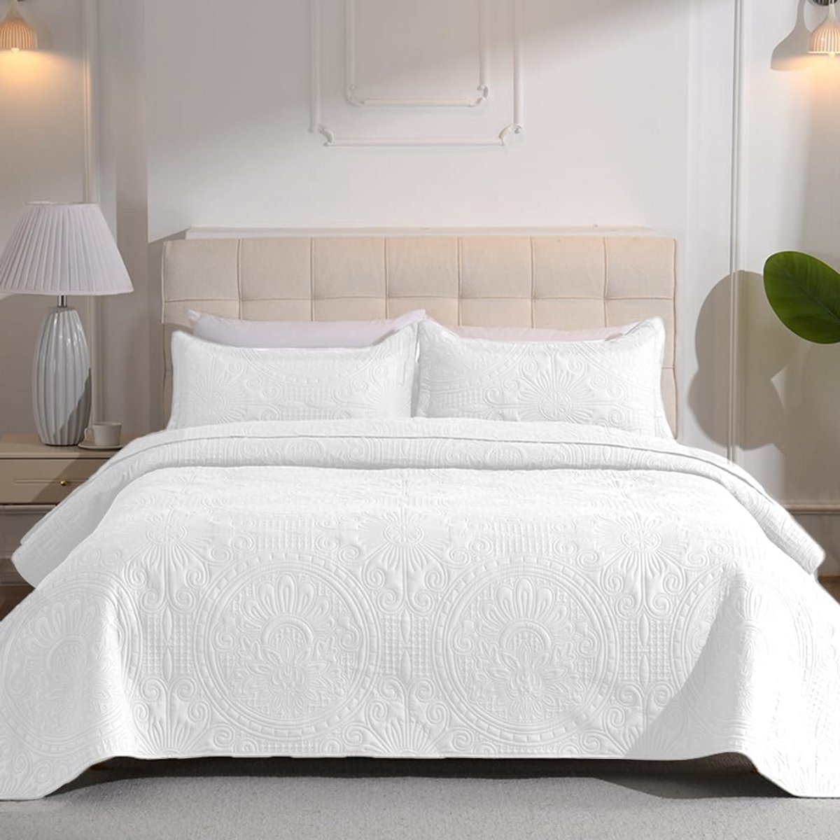 Gewatteerde sprei - Bankdeken overtrek - Bed en bank decoratie - Zacht en kreukvrij - 240 