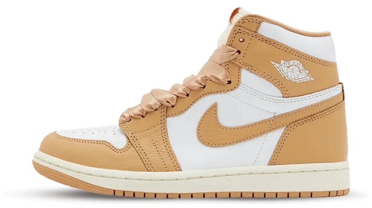 Nike Air Jordan 1 Retro High OG - Sneakers - Unisex - Maat 36.5 - Praline/Sail/Wit